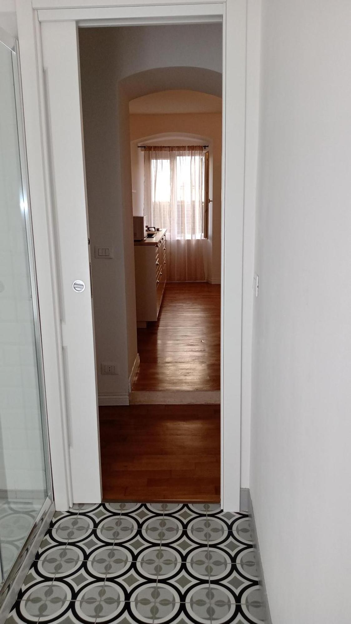 Casa Renova, Intero Appartamento, 2 Camere, Max 4 Ospiti, Trieste Zona Storica Exterior photo